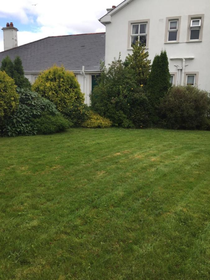 Mulberry Lodge Guest House Ballyhaunis Exterior photo